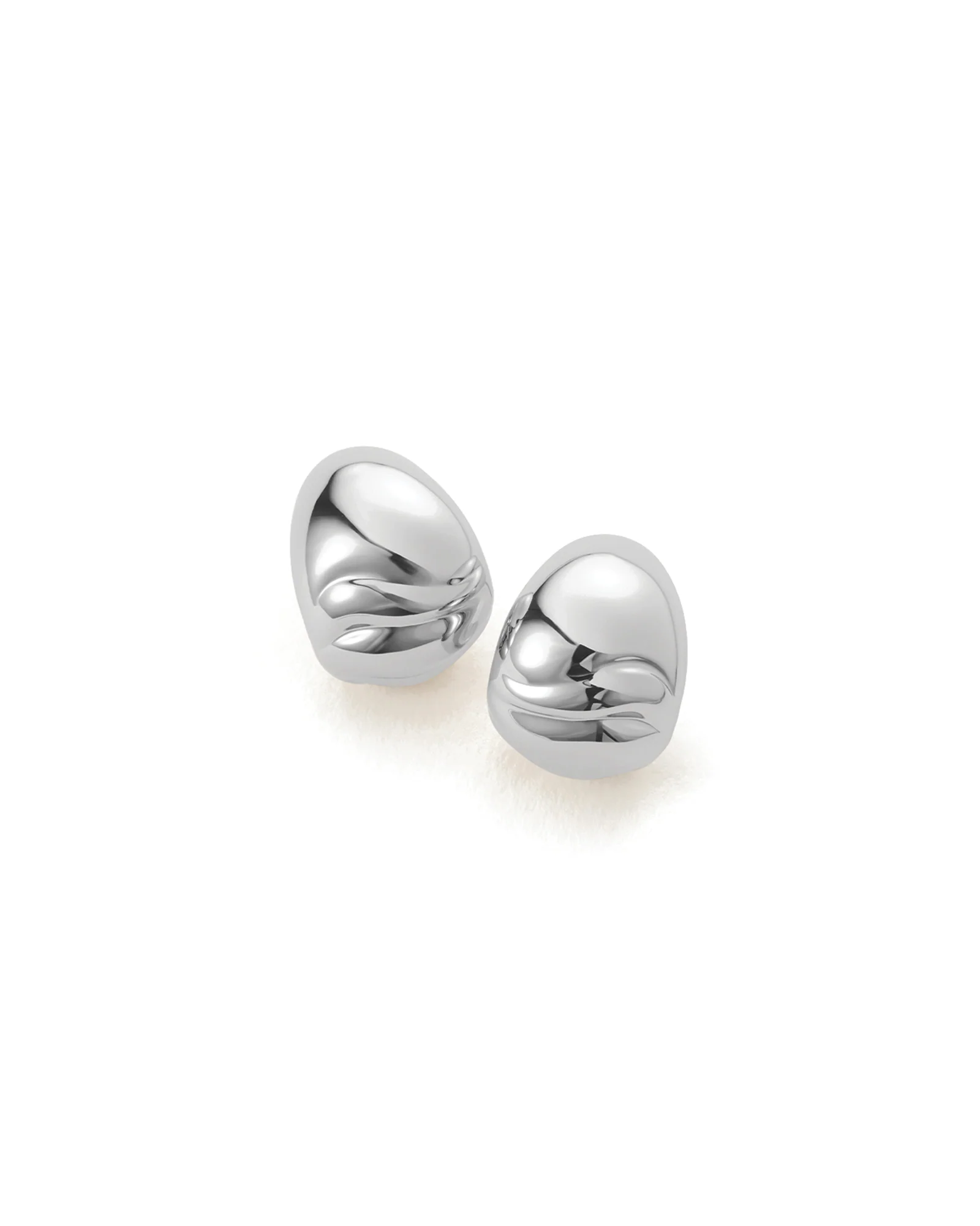 Nelle Hoops