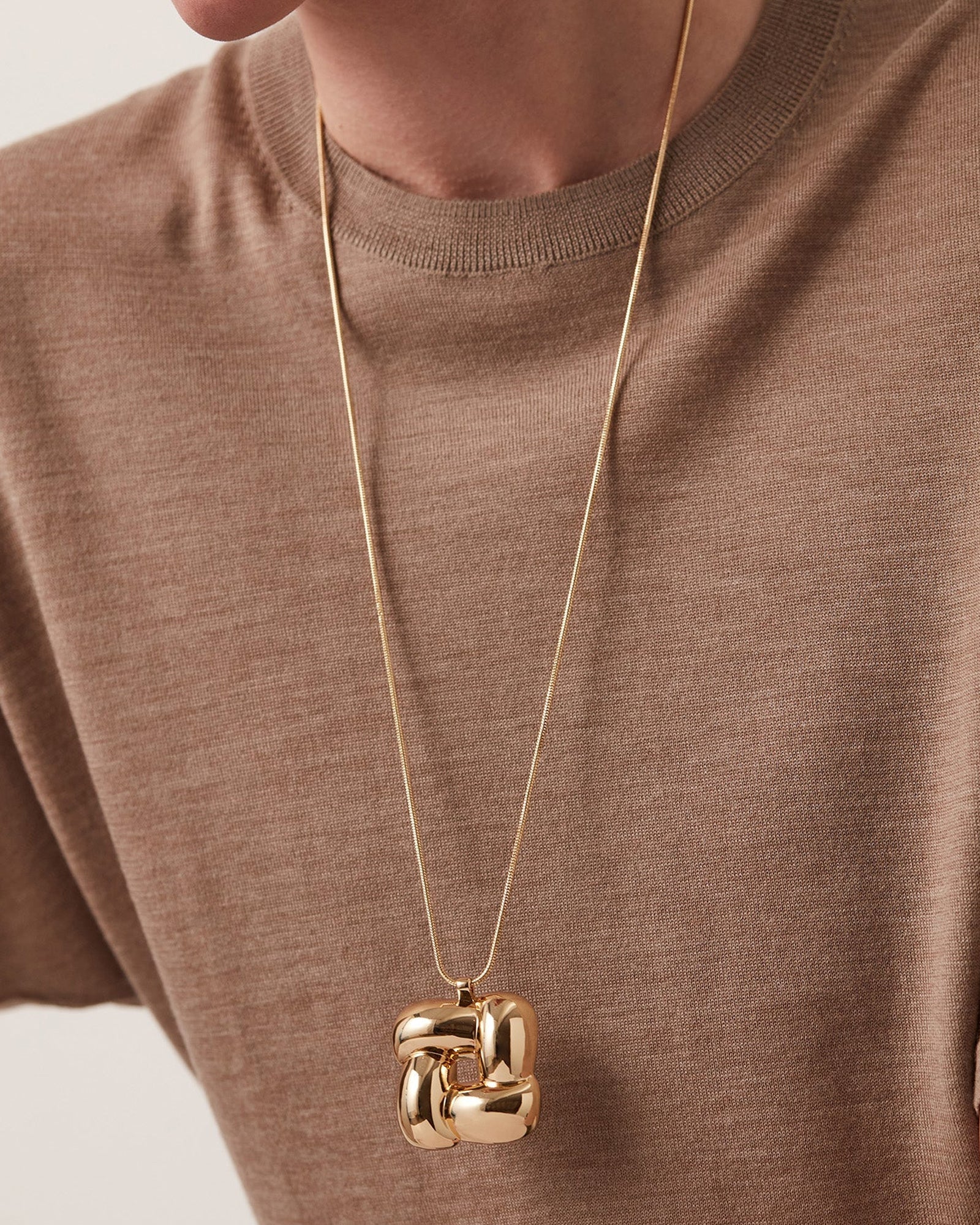 Woven Square Pendant Necklace - Image 4