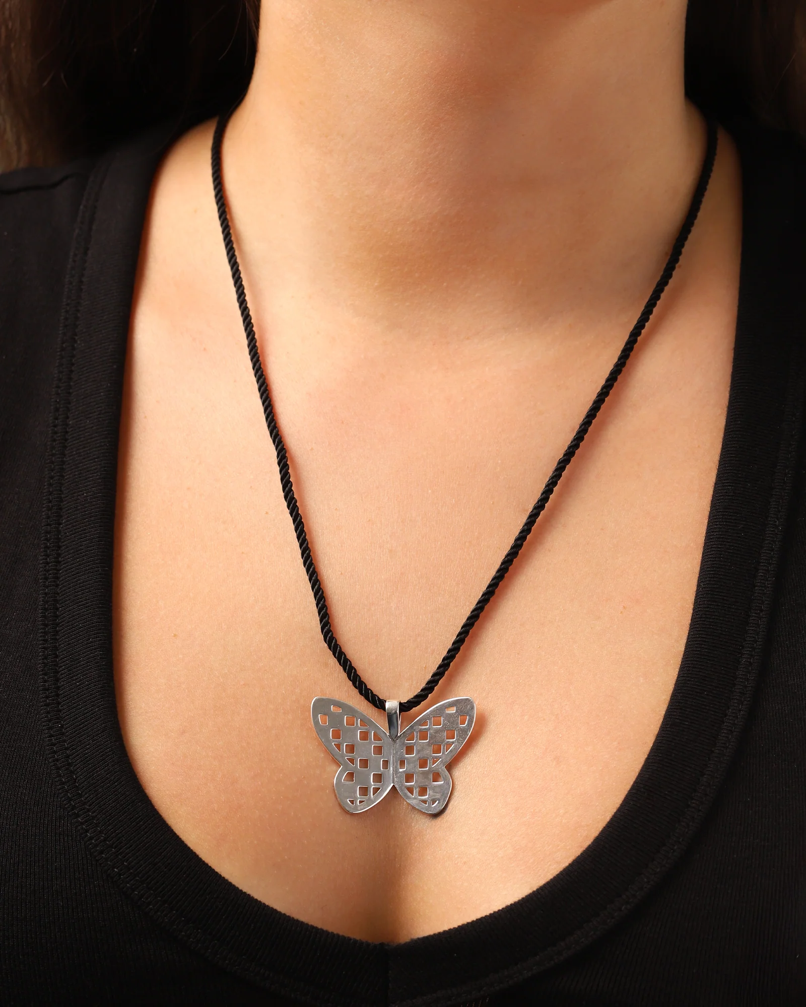 Mirelle Necklace - Image 4