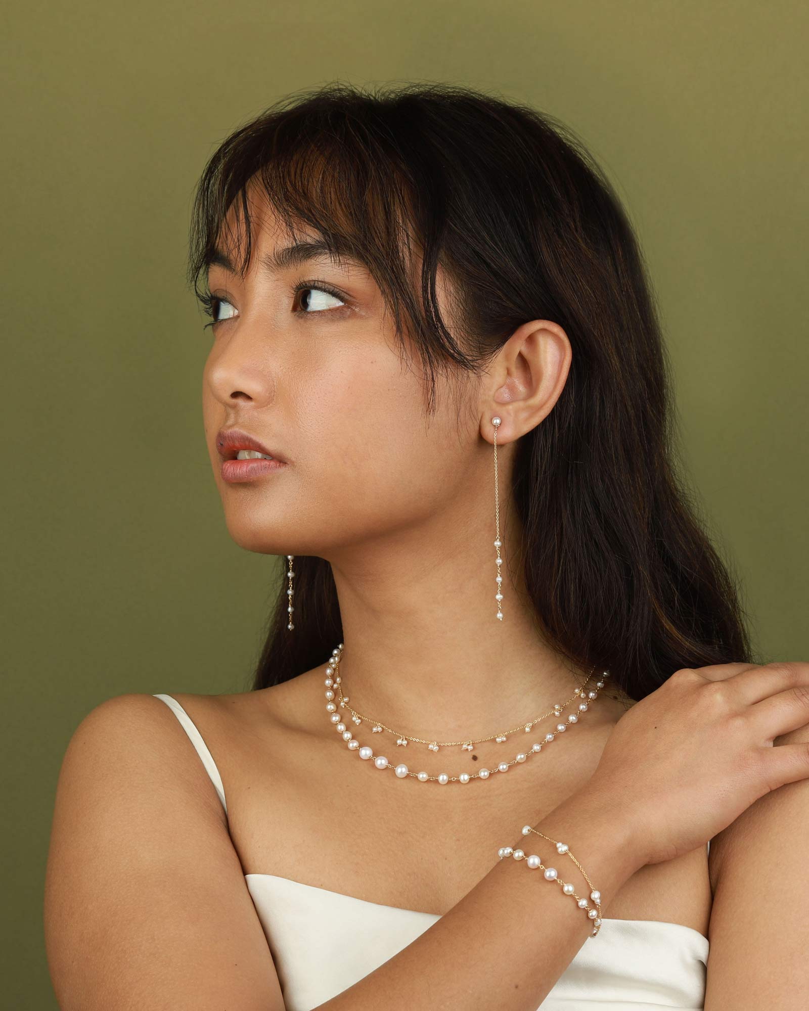 Graduated Pearl Strand Bracelet - Image 2