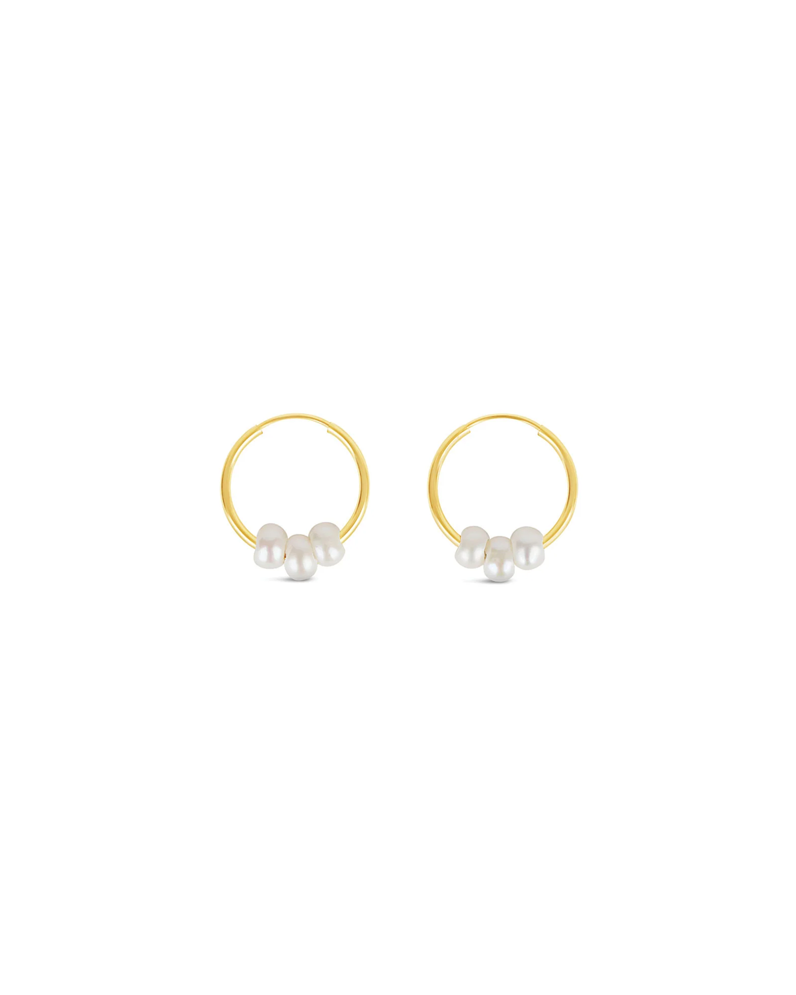 Three Floating Pearl Hoops I 16mm