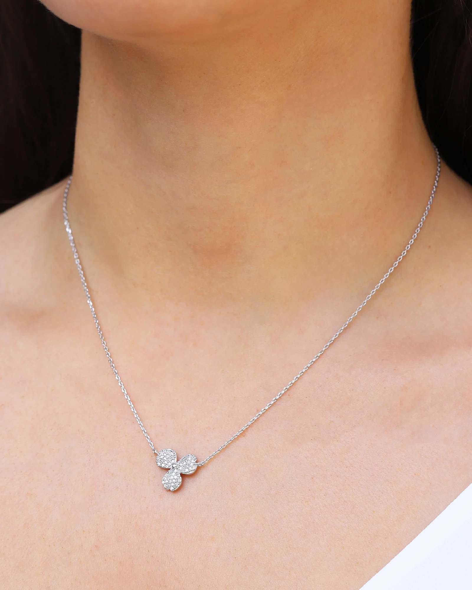 3 Petal Pavé Necklace - Image 2