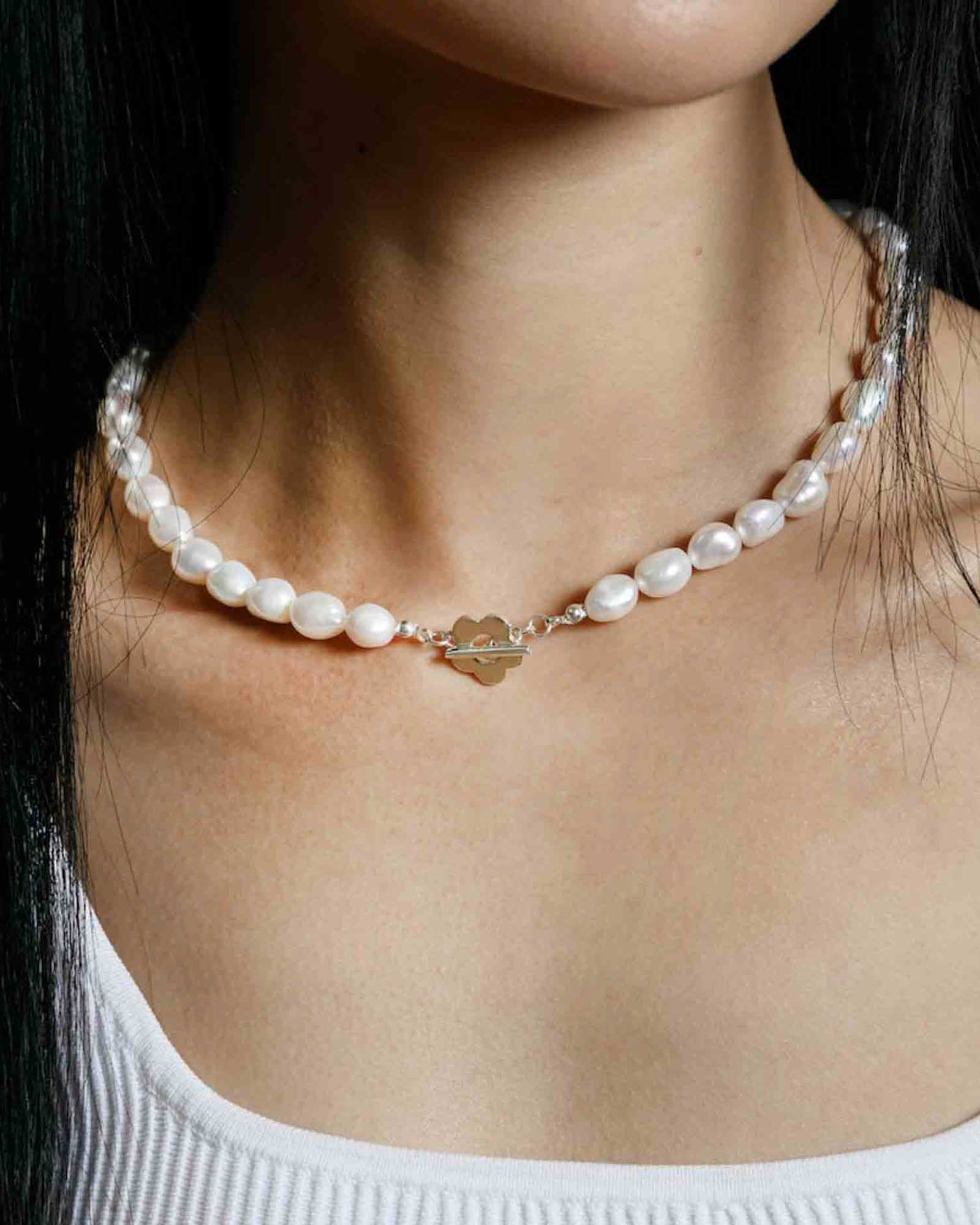 Lola Pearl Necklace - Image 2